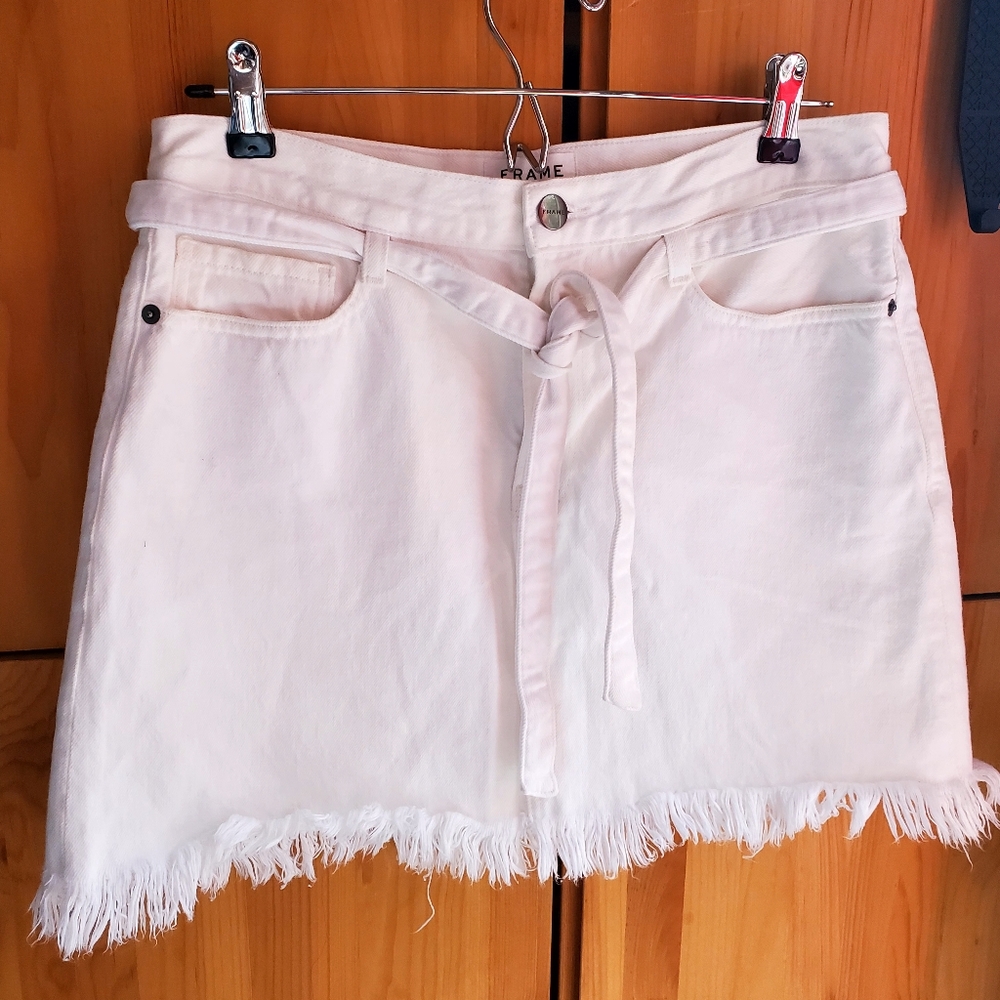 Frame White Denim Raw Hem Belted Mini Skirt Size 29